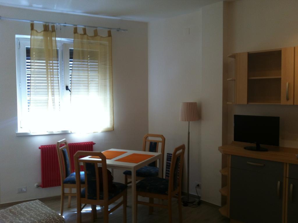 Appartement Casa Laurino In Centro A Bozen Chambre photo